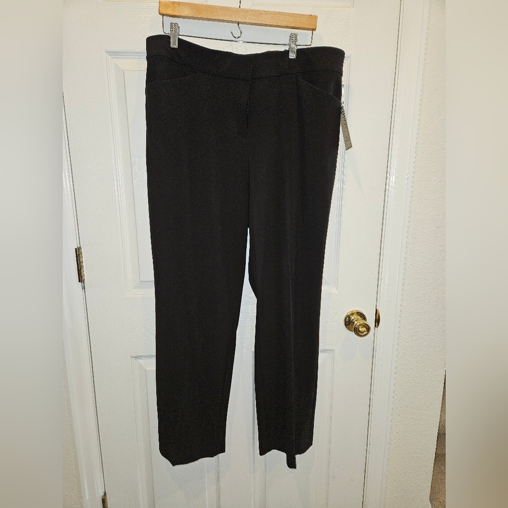 Women's Dana Buchman Mid Rise Curvy Trousers Size 18 - New With Tags
